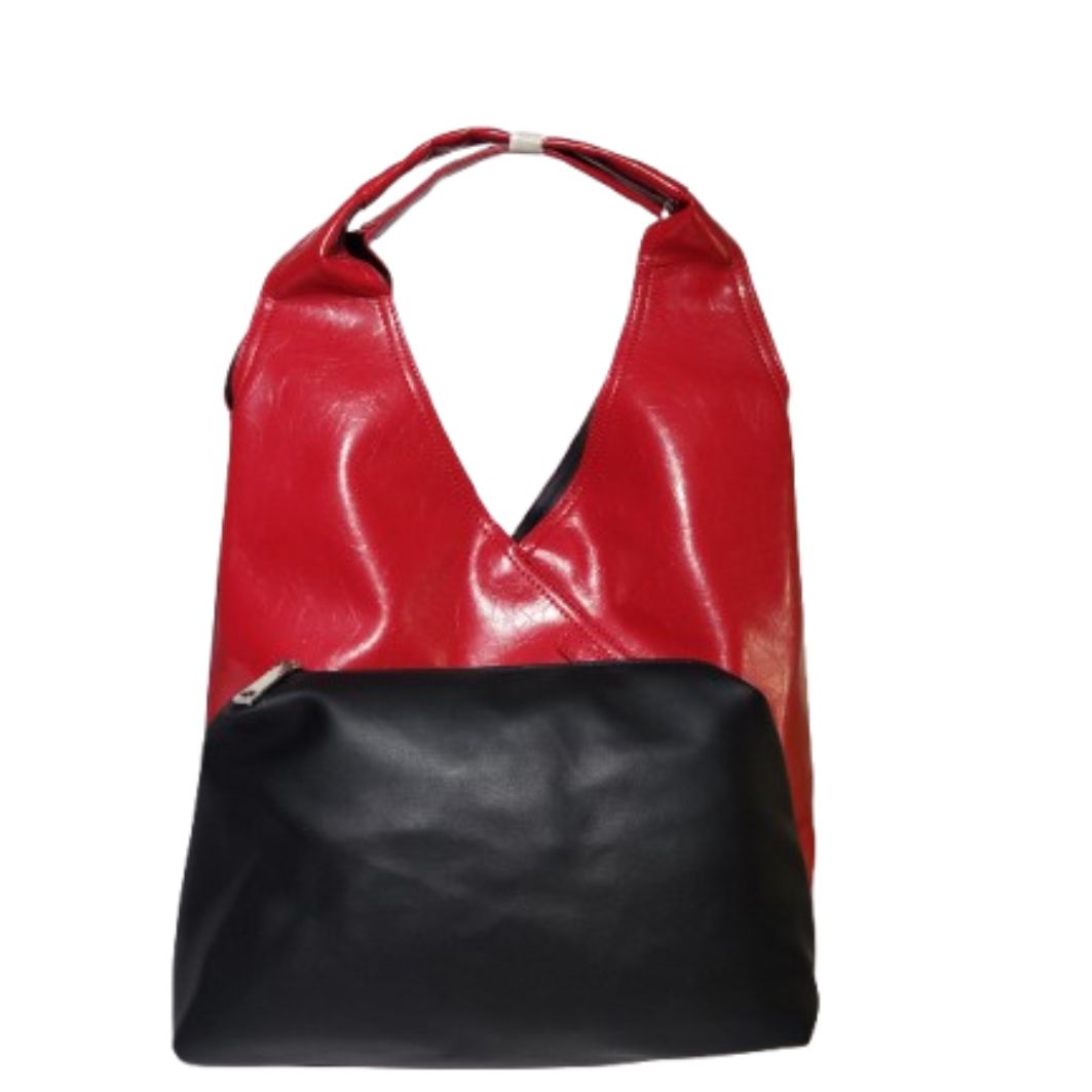 LE TERRE origami triangle tote bags in red in black